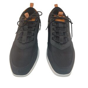 NWOT Wolf & Shepherd Men's Crossover Victory Black and Tan Sneakers Size 13